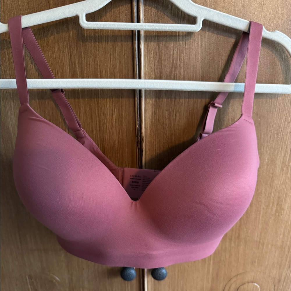 SOMA I Bra Embliss Wireless size 38 E (DD) in a wine color. NWOT never worn